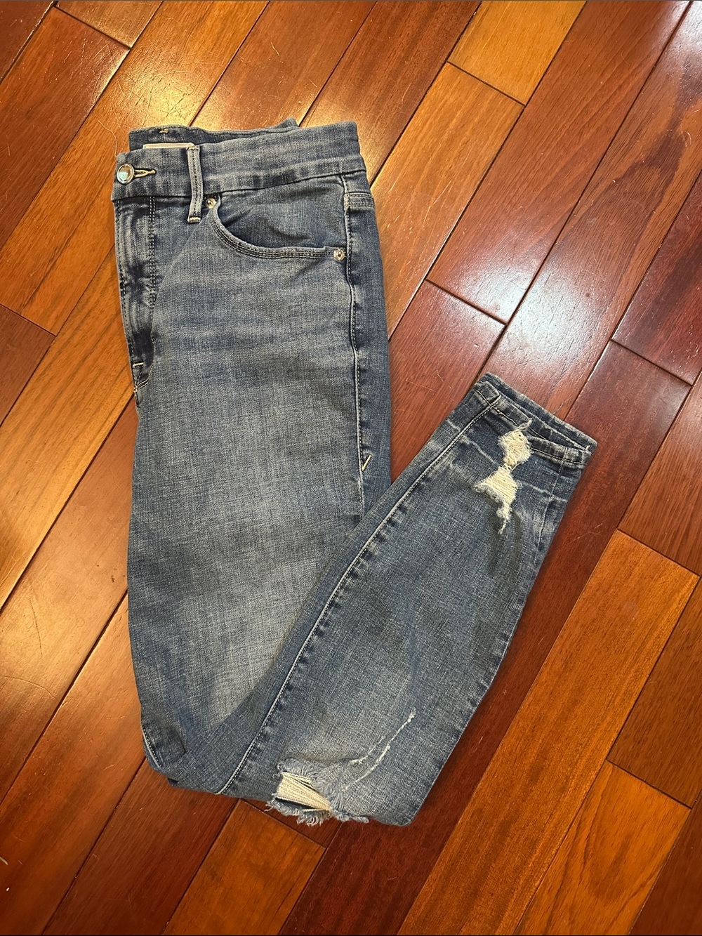 Good American Faded Light Blue Distressed Skinny Jeans